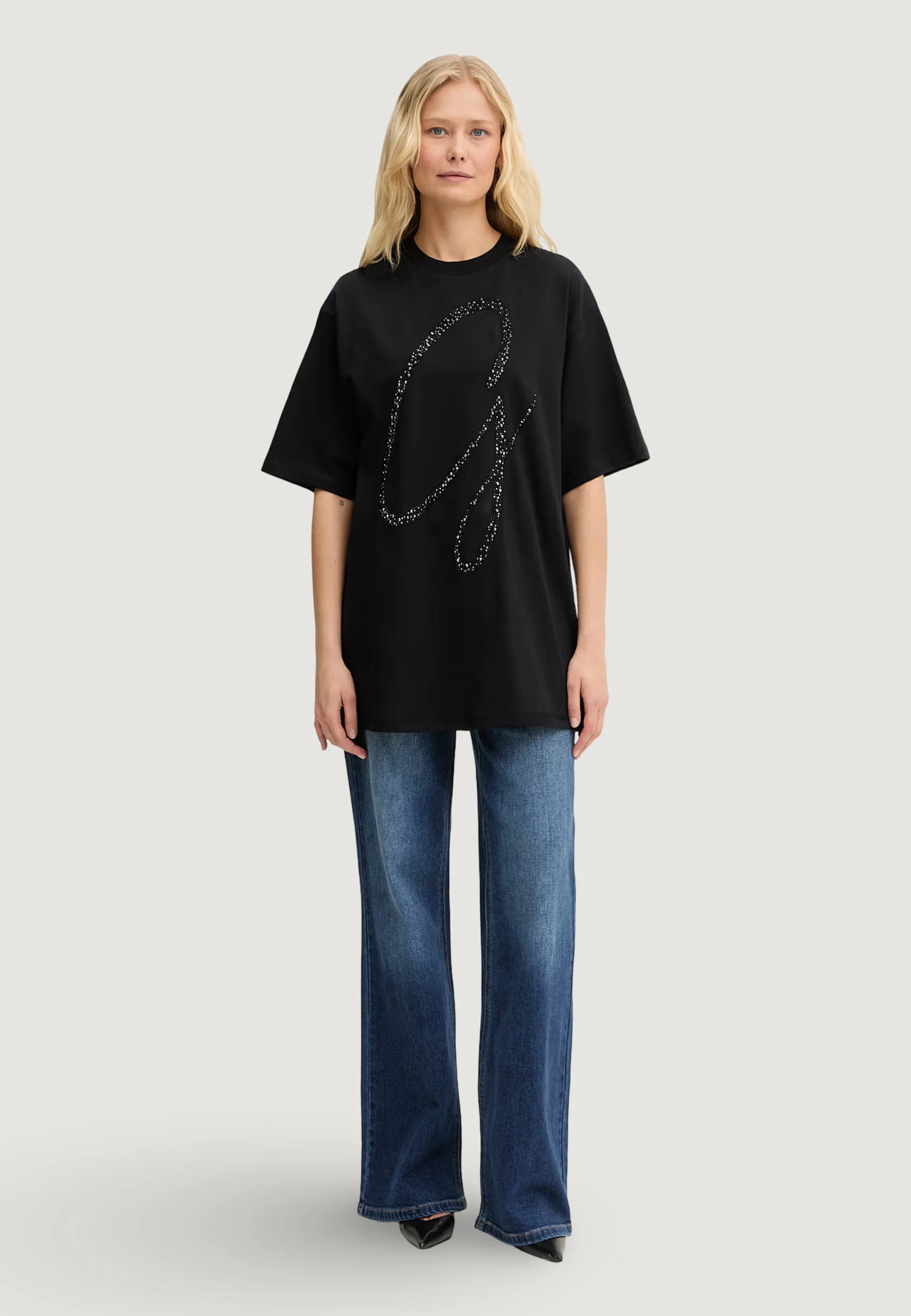 T-shirt Guess SS CN MAXI G STUDS TEE - Image 3