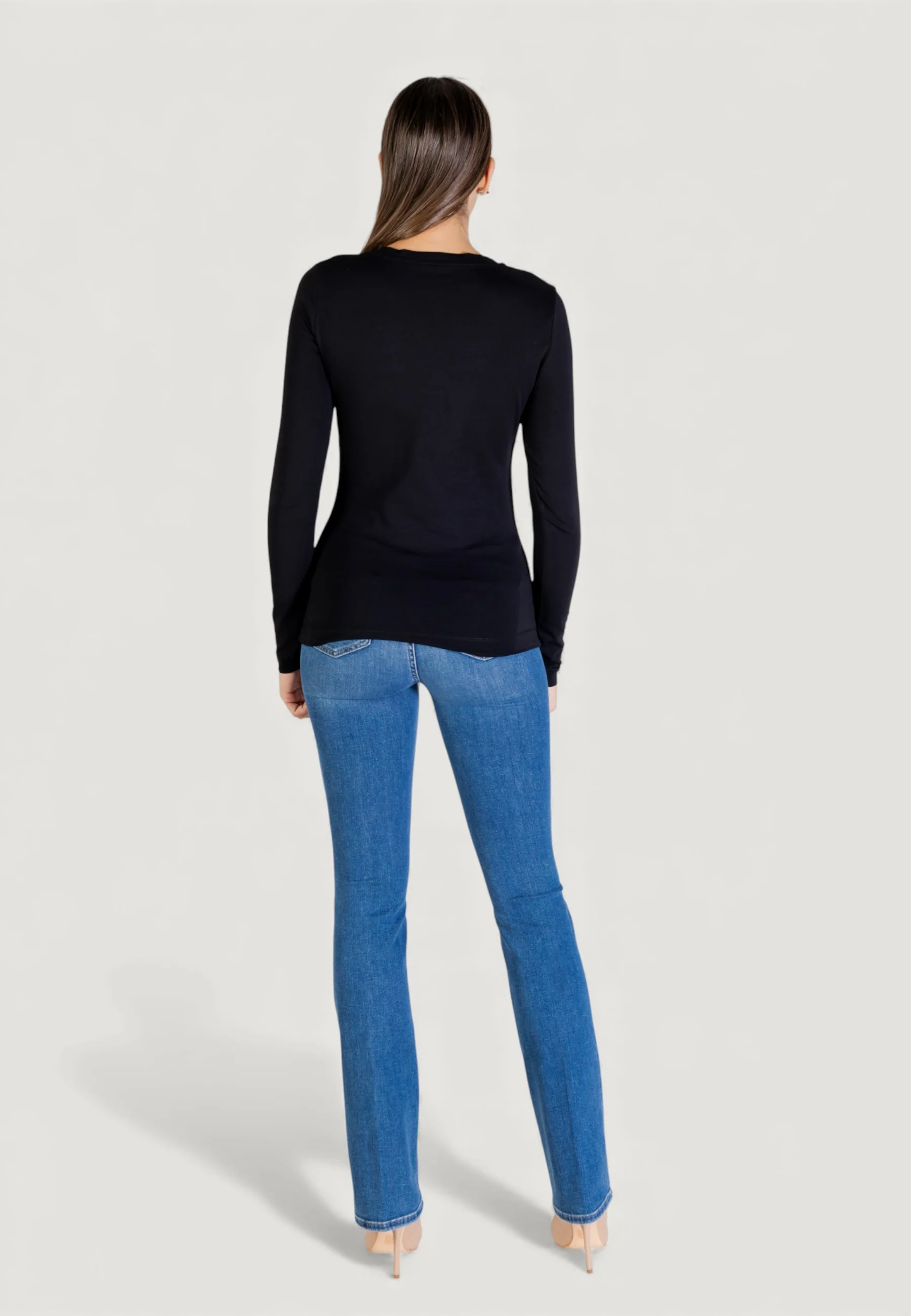 T-shirt manica lunga Guess LS CN LEO TRIANGLE TEE - Image 5