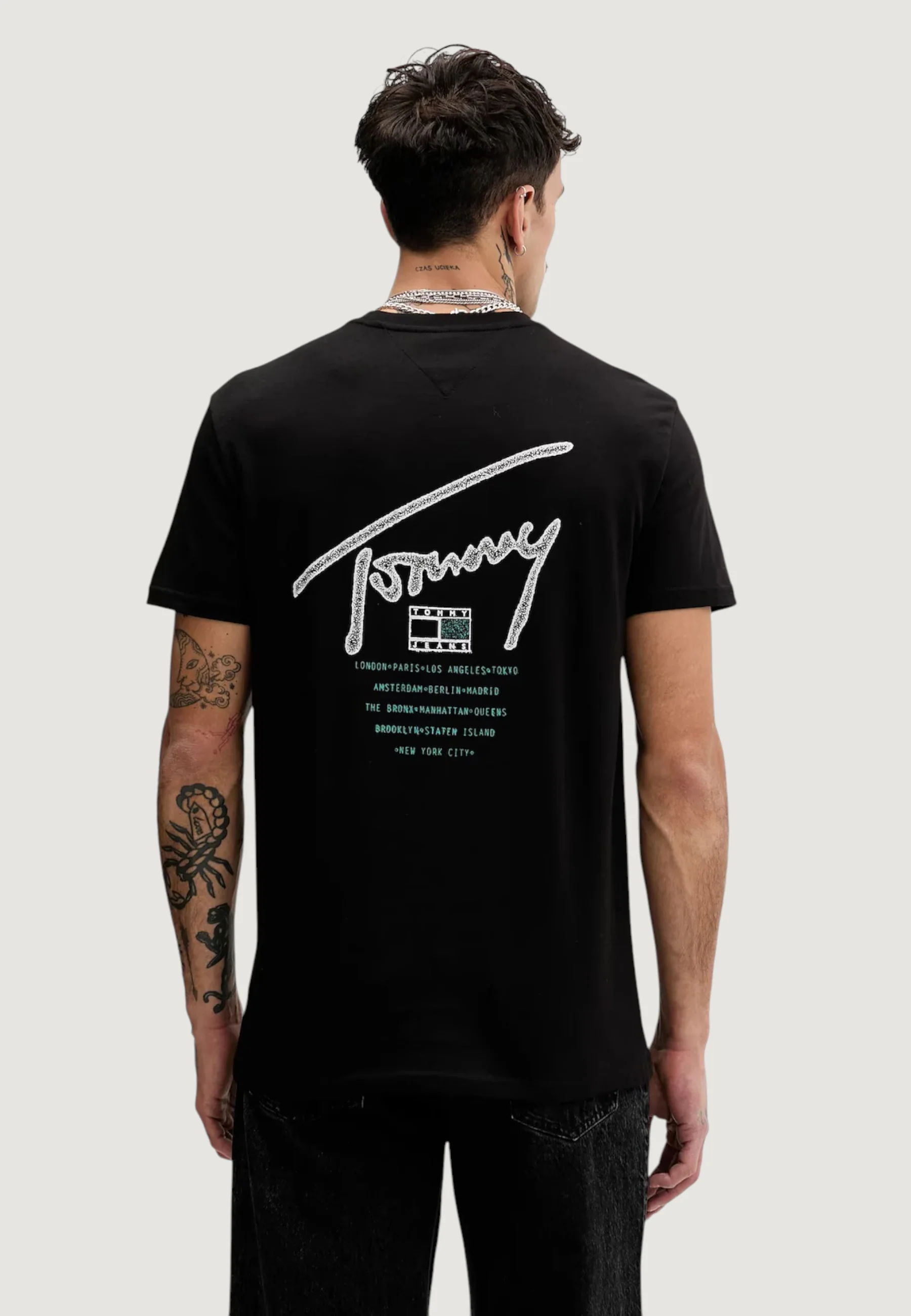 T-shirt Tommy Hilfiger Jeans DM0DM22320 - Image 2