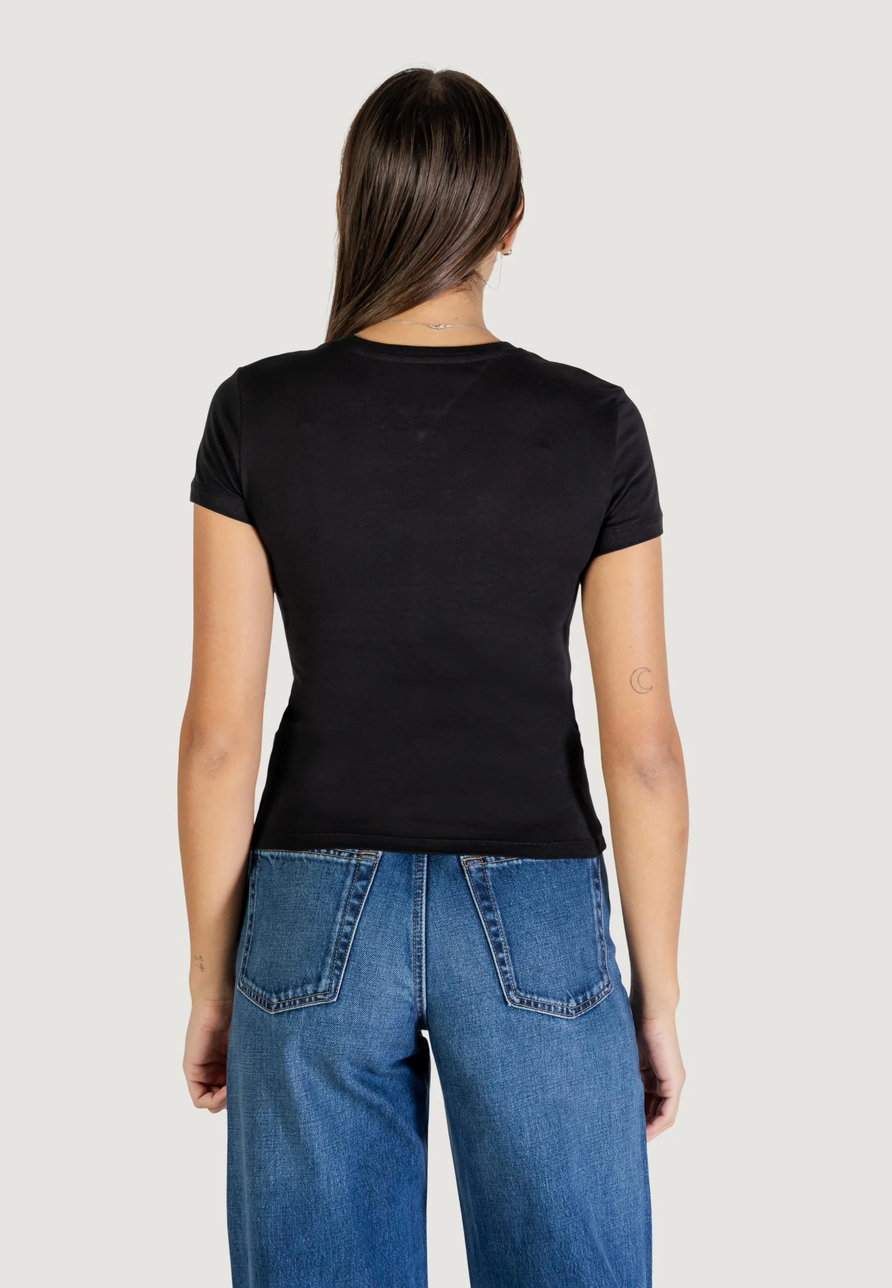 T-shirt Tommy Hilfiger Jeans DW0DW21841 - Image 2