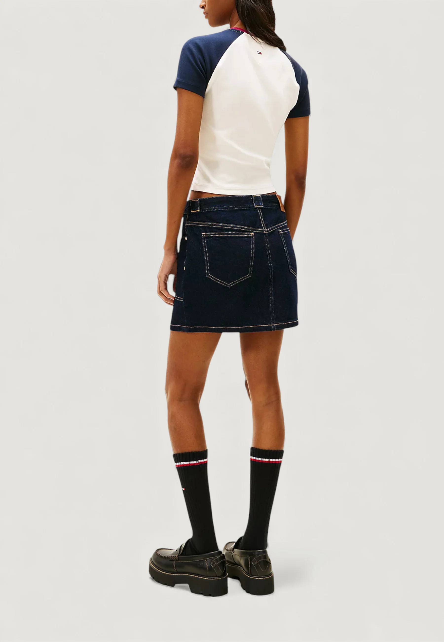 T-shirt Tommy Hilfiger Jeans DW0DW22536 - Image 4