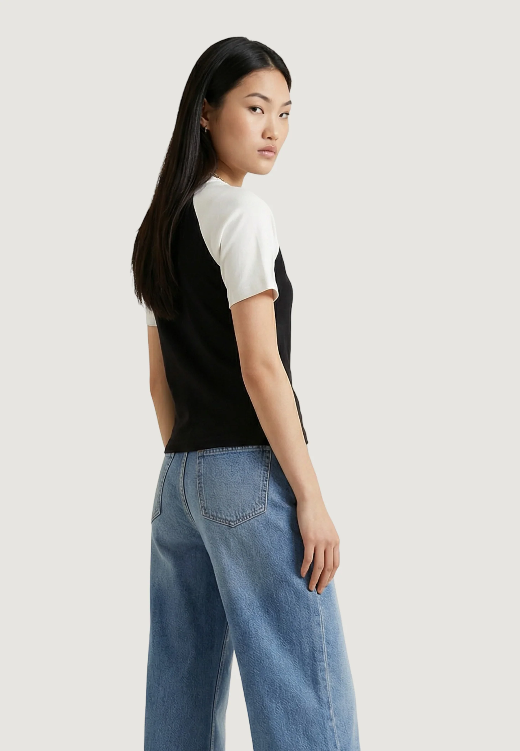 T-shirt Tommy Hilfiger Jeans DW0DW22536 - Image 3