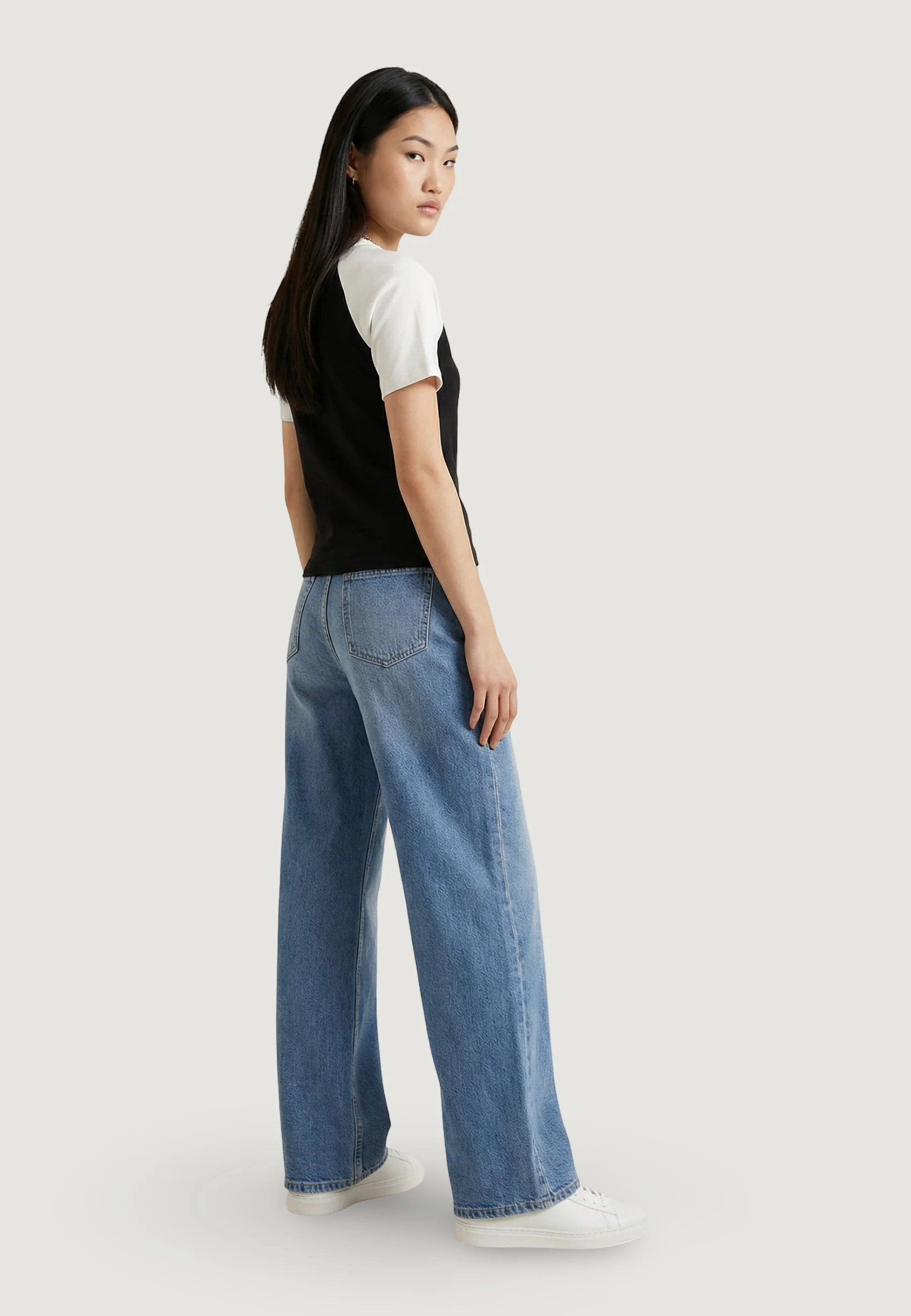 T-shirt Tommy Hilfiger Jeans DW0DW22536 - Image 4