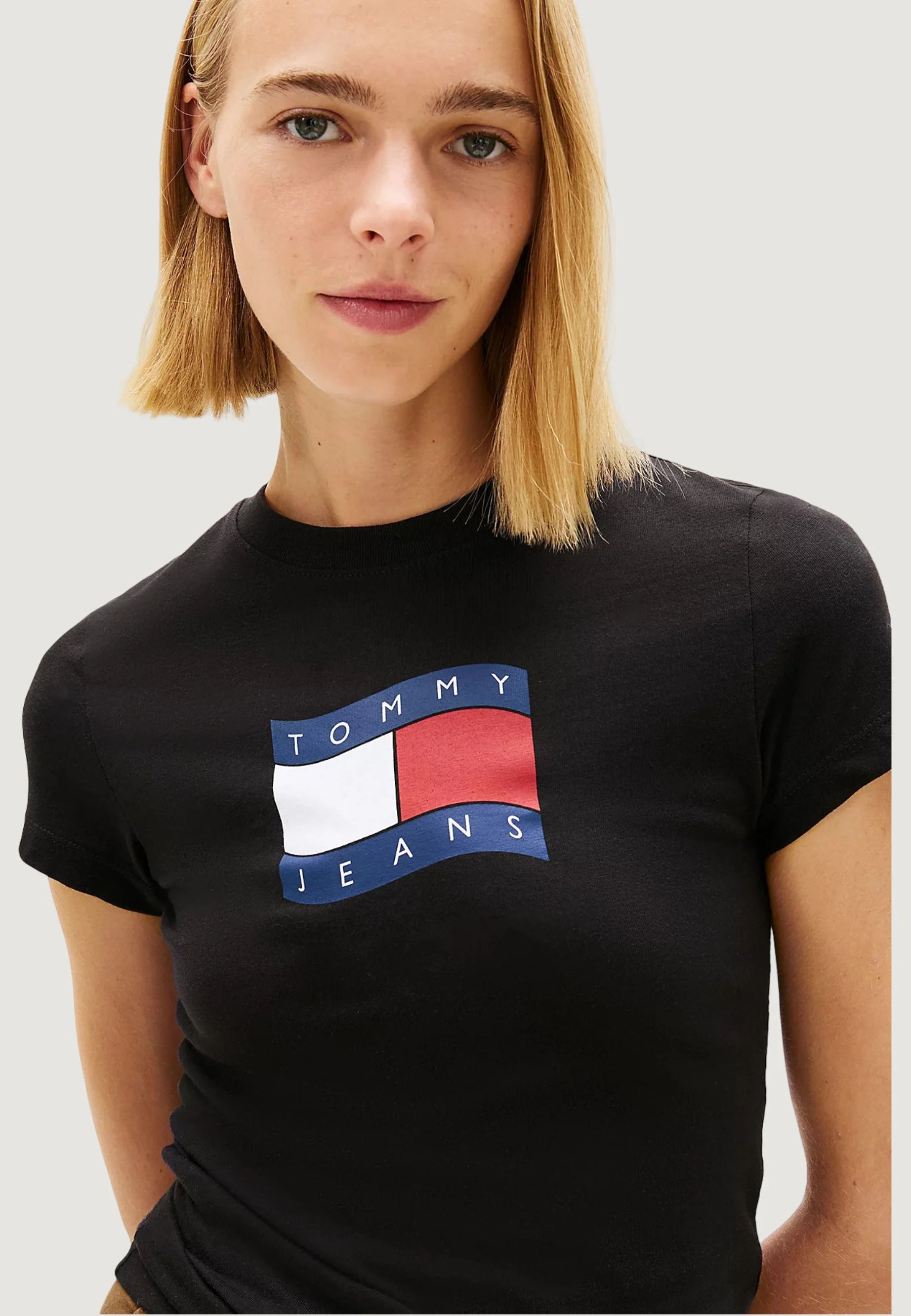 T-shirt Tommy Hilfiger Jeans DW0DW22781 - Image 2
