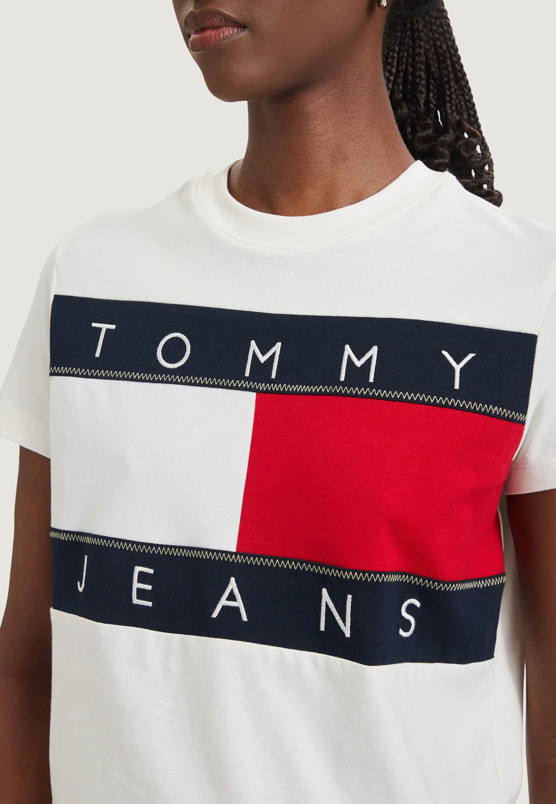 T-shirt Tommy Hilfiger Jeans DW0DW22818 - Image 4