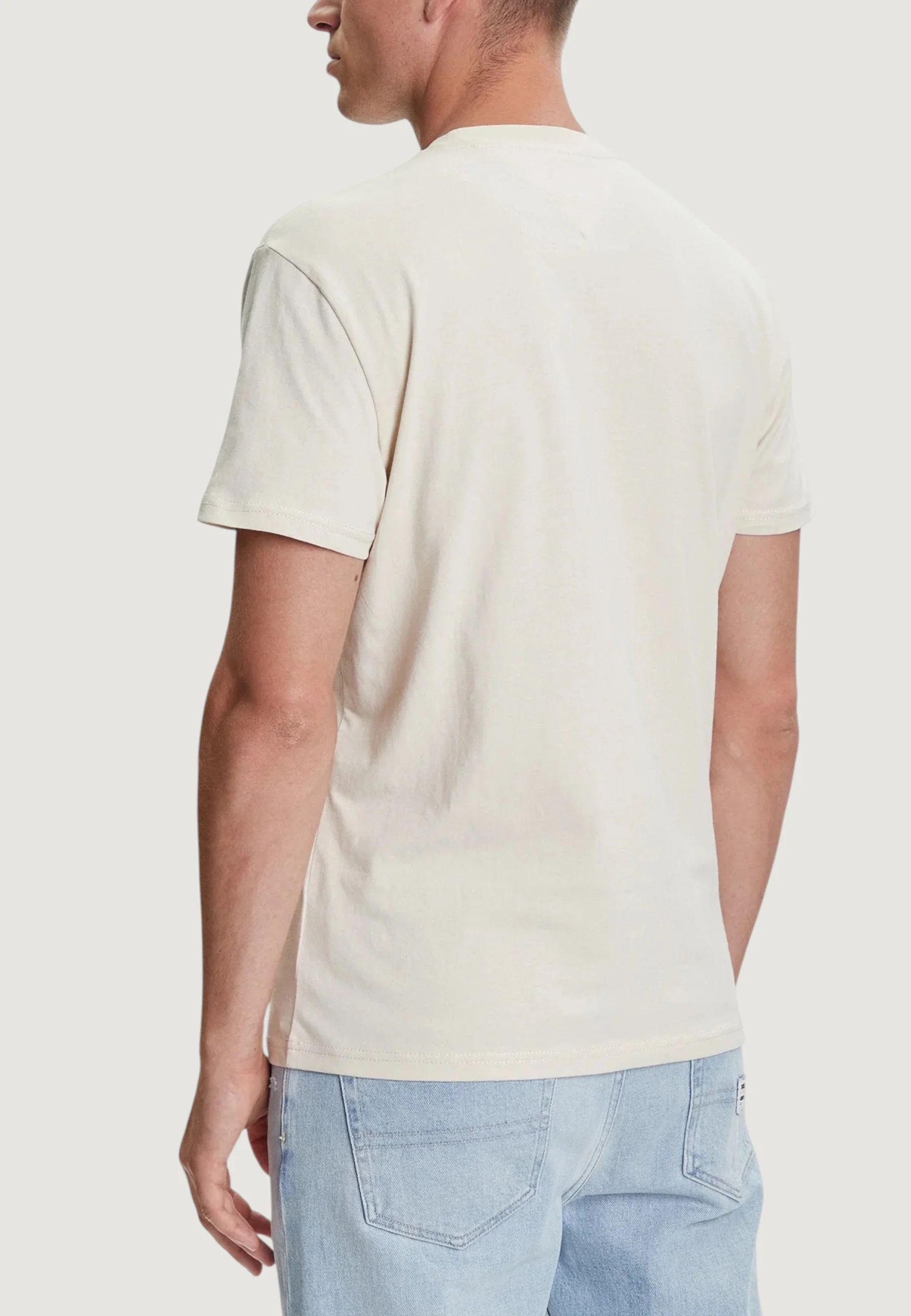 T-shirt Tommy Hilfiger Jeans TJM REG LINEAR LOGO - Image 3