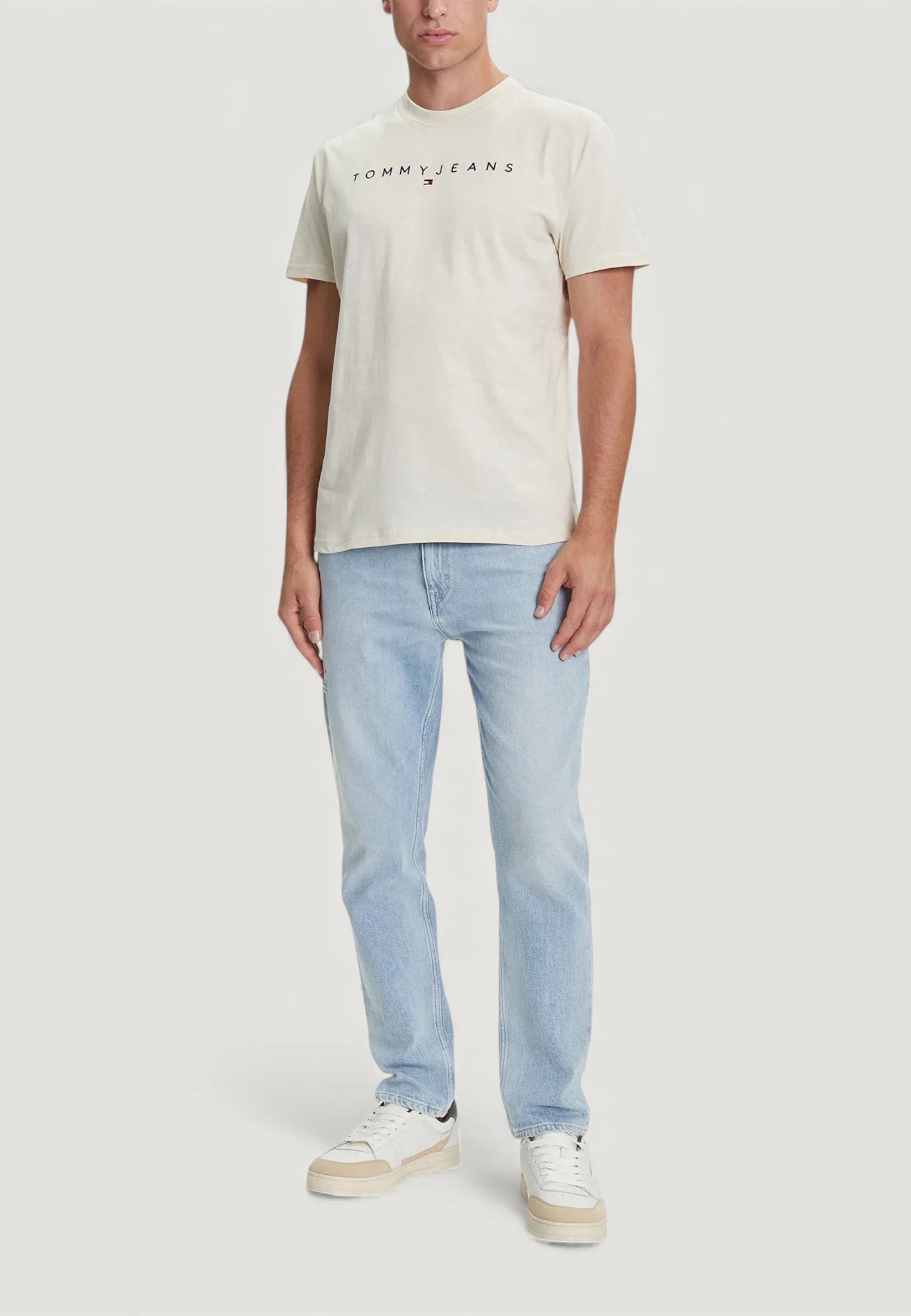 T-shirt Tommy Hilfiger Jeans TJM REG LINEAR LOGO - Image 4