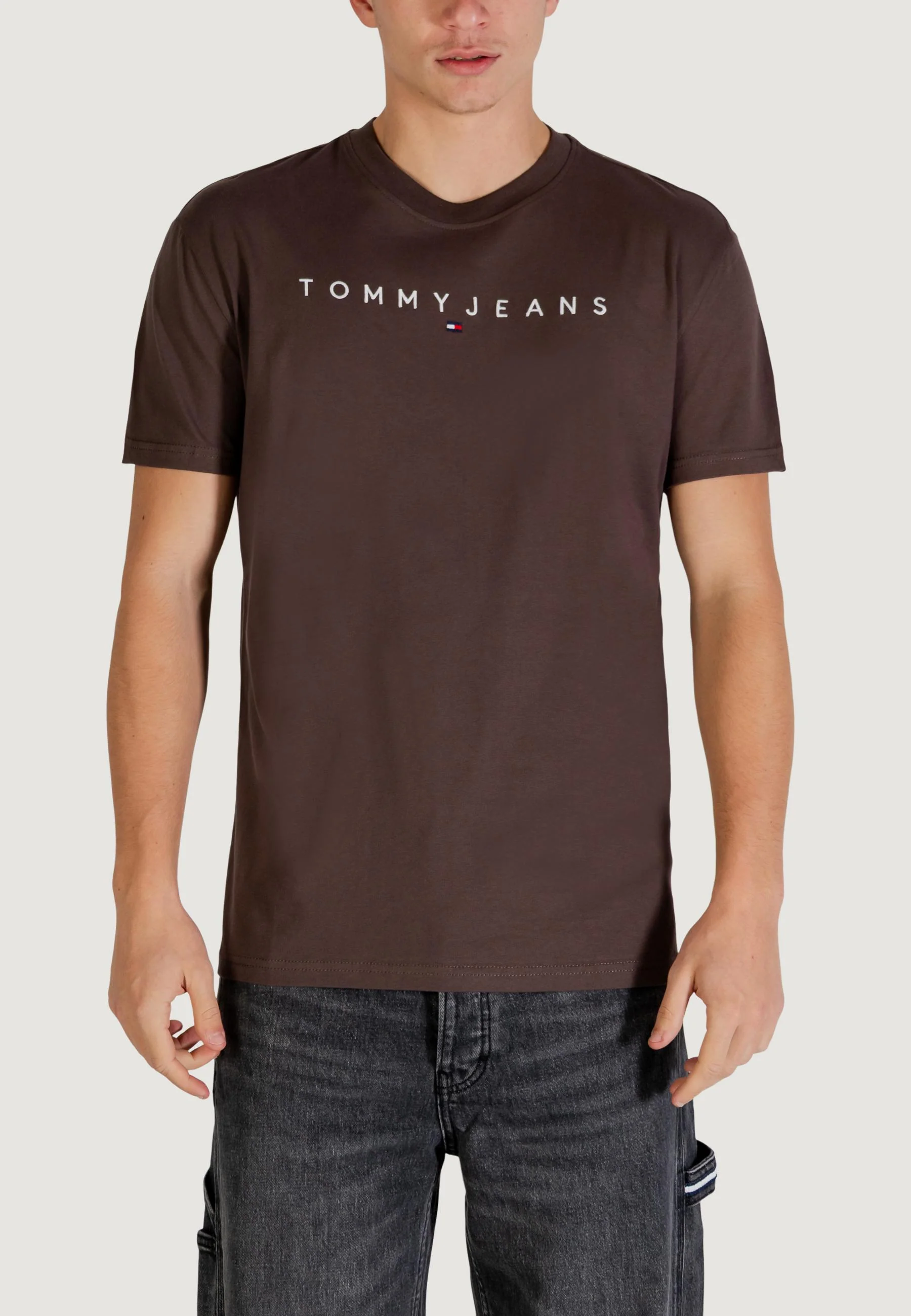 T-shirt Tommy Hilfiger Jeans TJM REG LINEAR LOGO - Image 3