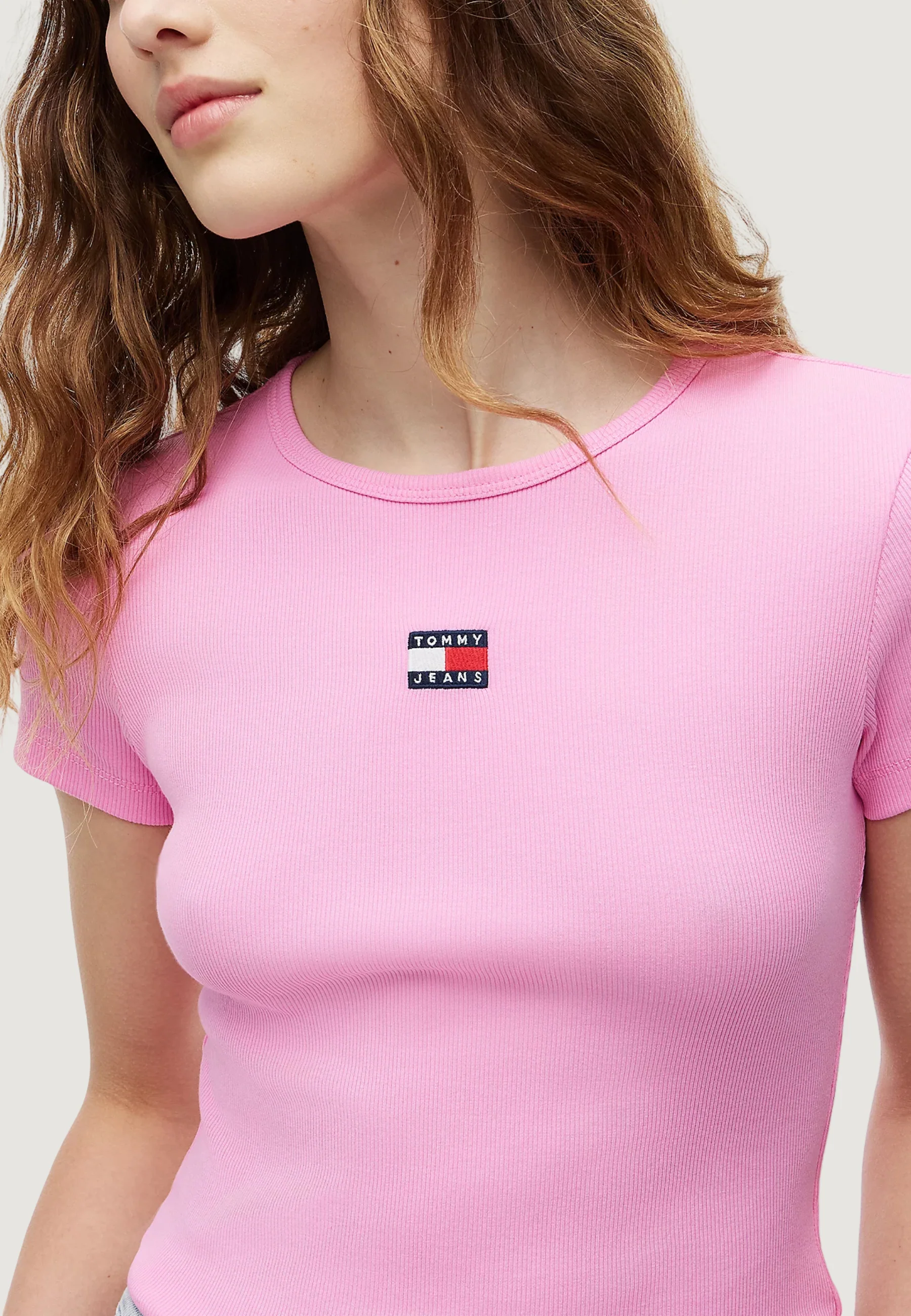 T-shirt Tommy Hilfiger Jeans TJW BADGE RIB - Image 3